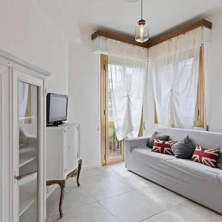 Via Peirogallo Appartaments Apartamento